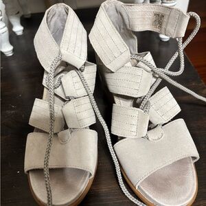Women's Gray Sandals